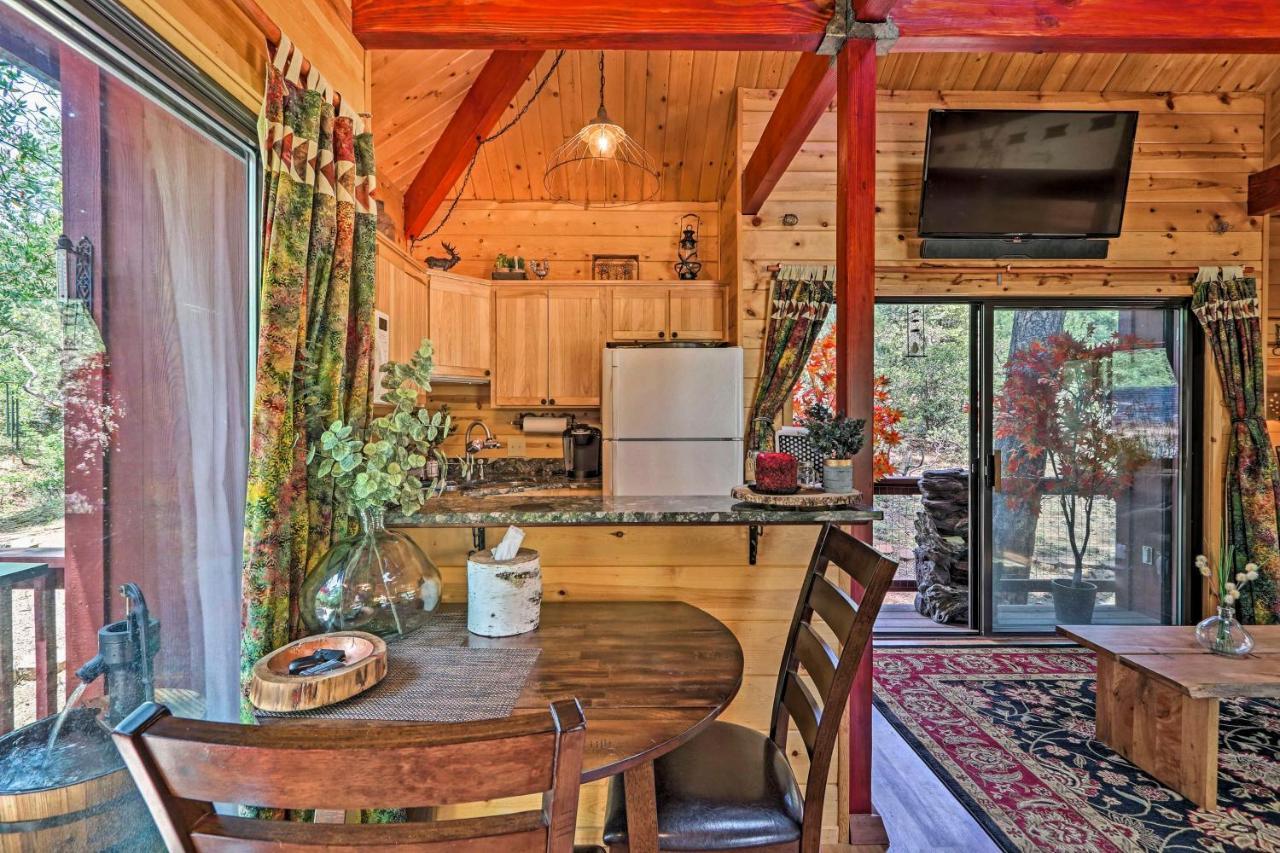Romantic Strawberryandpine Studio Cabin With Deck! Exteriör bild